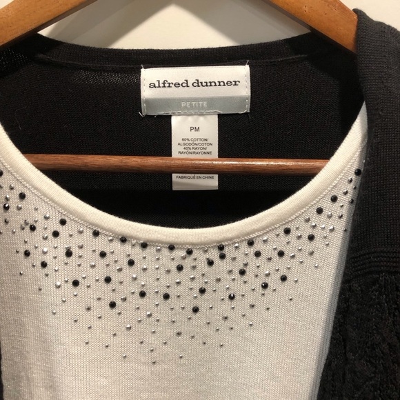 Alfred Dunner Medium Petite Twin Sweater Set Crochet and studded black white - Picture 4 of 5